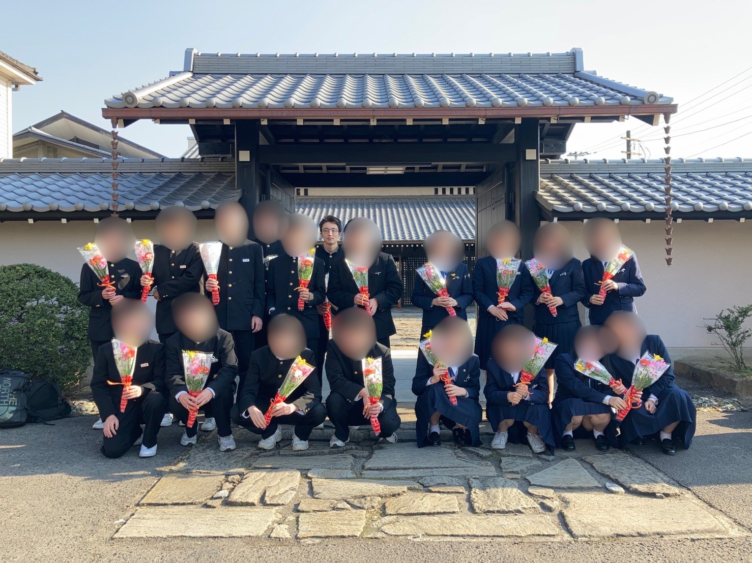 卒業時の弓道部集合写真